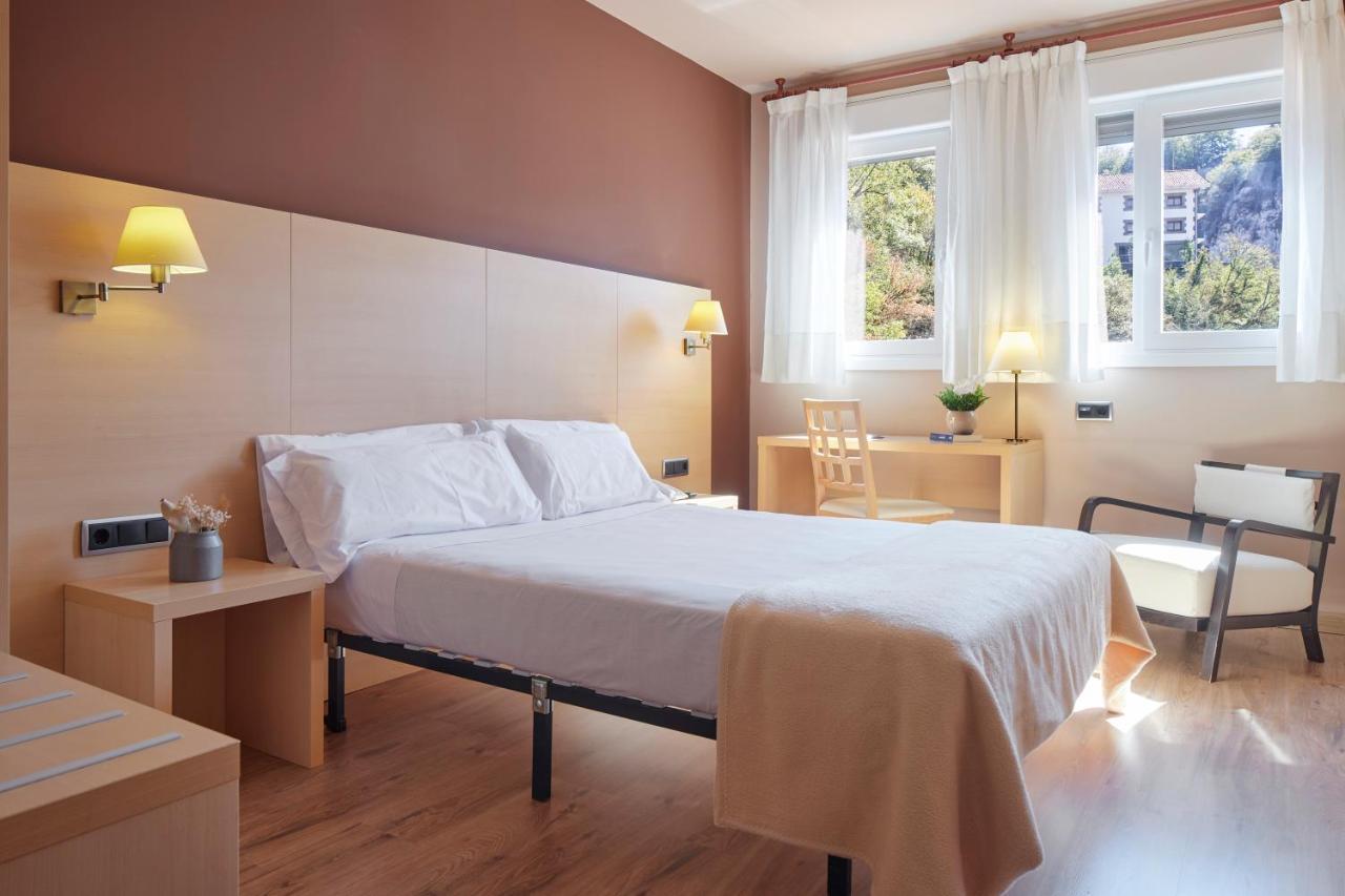 Iraipe Santuario De Arantzazu Hotel Onate Bagian luar foto