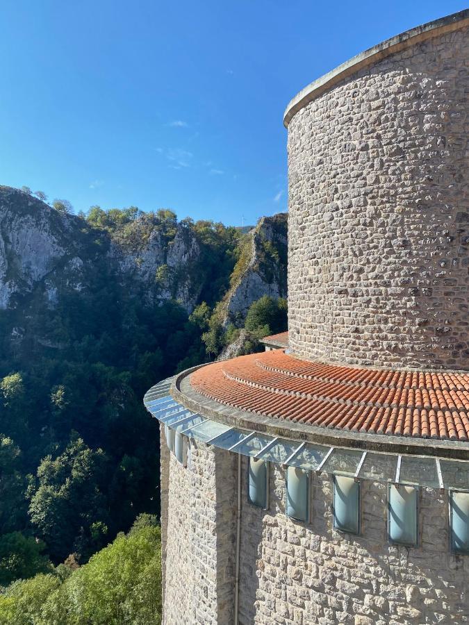 Iraipe Santuario De Arantzazu Hotel Onate Bagian luar foto