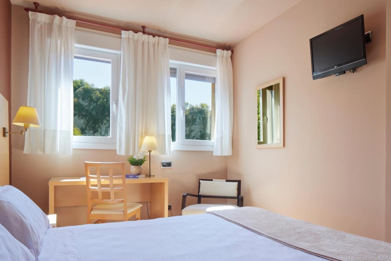 Iraipe Santuario De Arantzazu Hotel Onate Bagian luar foto