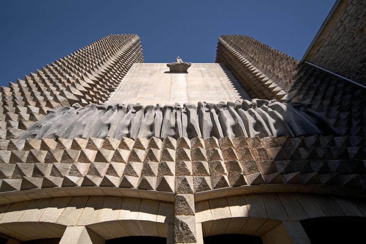 Iraipe Santuario De Arantzazu Hotel Onate Bagian luar foto