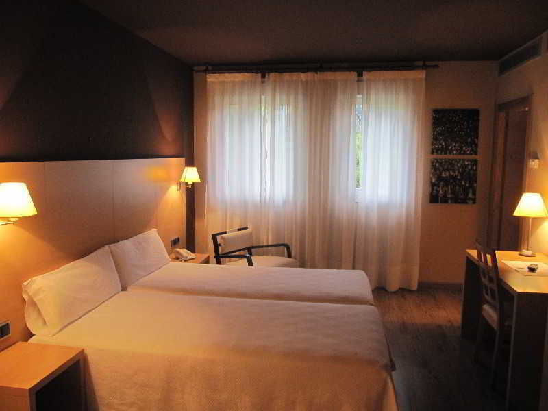 Iraipe Santuario De Arantzazu Hotel Onate Bagian luar foto